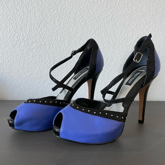 White House Black Market - Cross Strap Peep Toe Heels size 7.5 - Picture 1 of 8